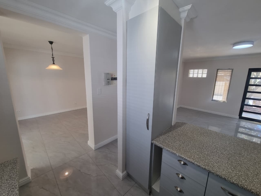 To Let 3 Bedroom Property for Rent in Rondebosch East Western Cape